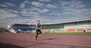 雷迪克：湖人近六场打得很拼 想变强需要更多优质轮换